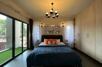 3-Bedroom+DSQ Apartment