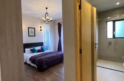 3-Bedroom+DSQ Apartment