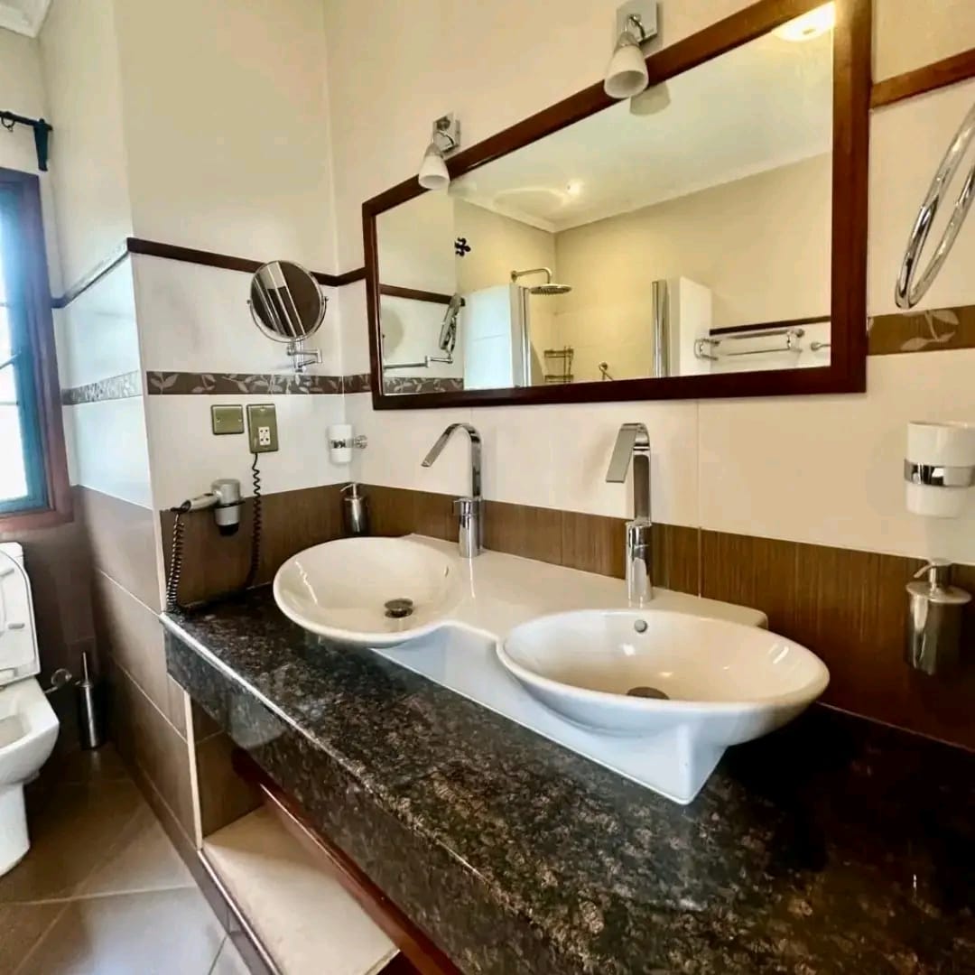 4-bedroom+DSQ Maisonnette