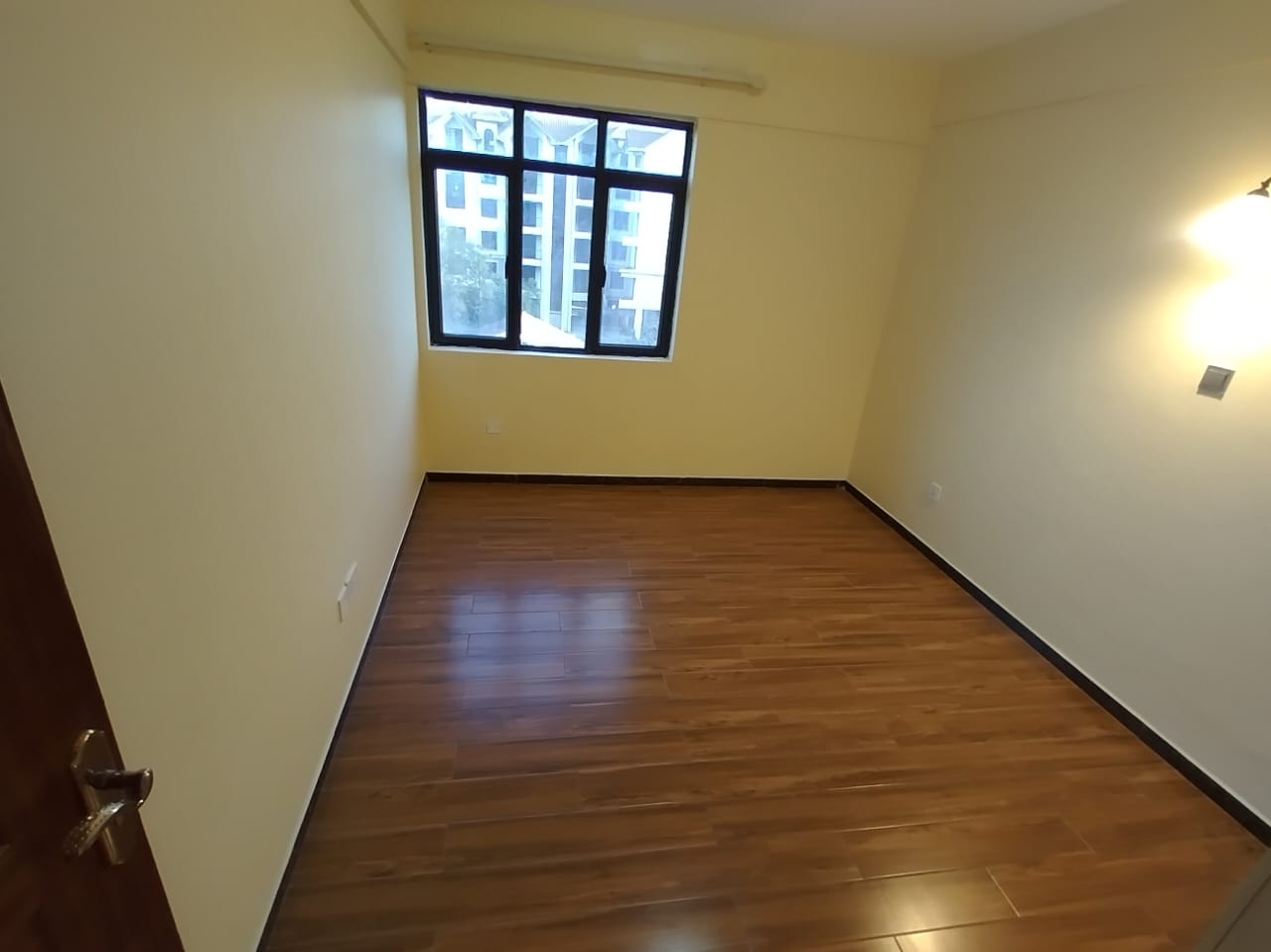1-bedroom apartment with DSQ in Kilimani.