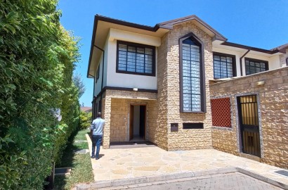 Exquisite 4-bedroom townhouse with SQ