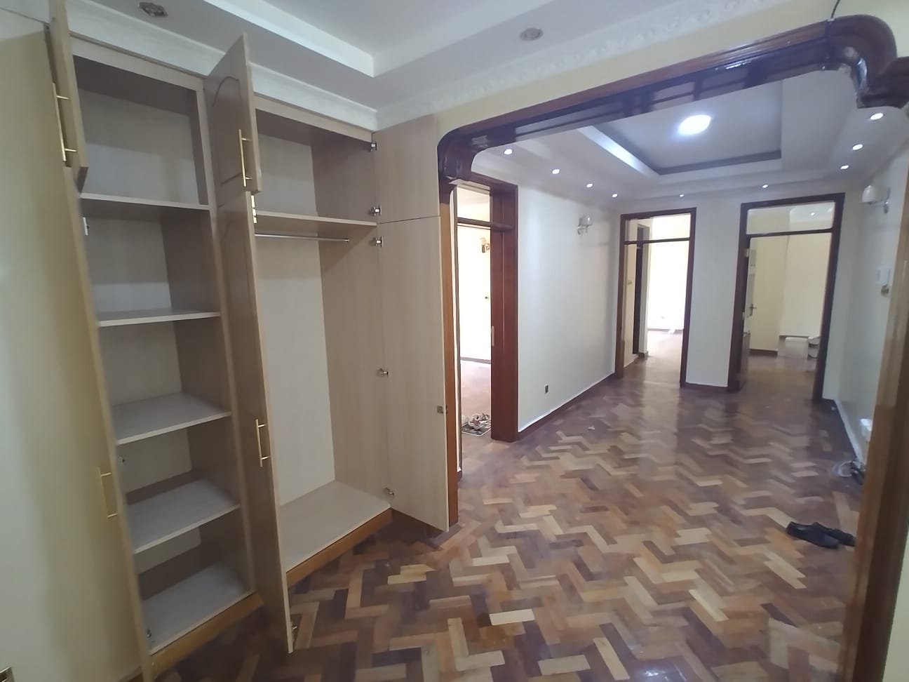 Exquisite 7-bedroom mansion