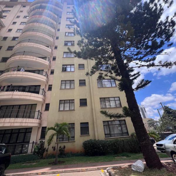 SPACIOUS 2-BEDROOM APARTMENT TO LET