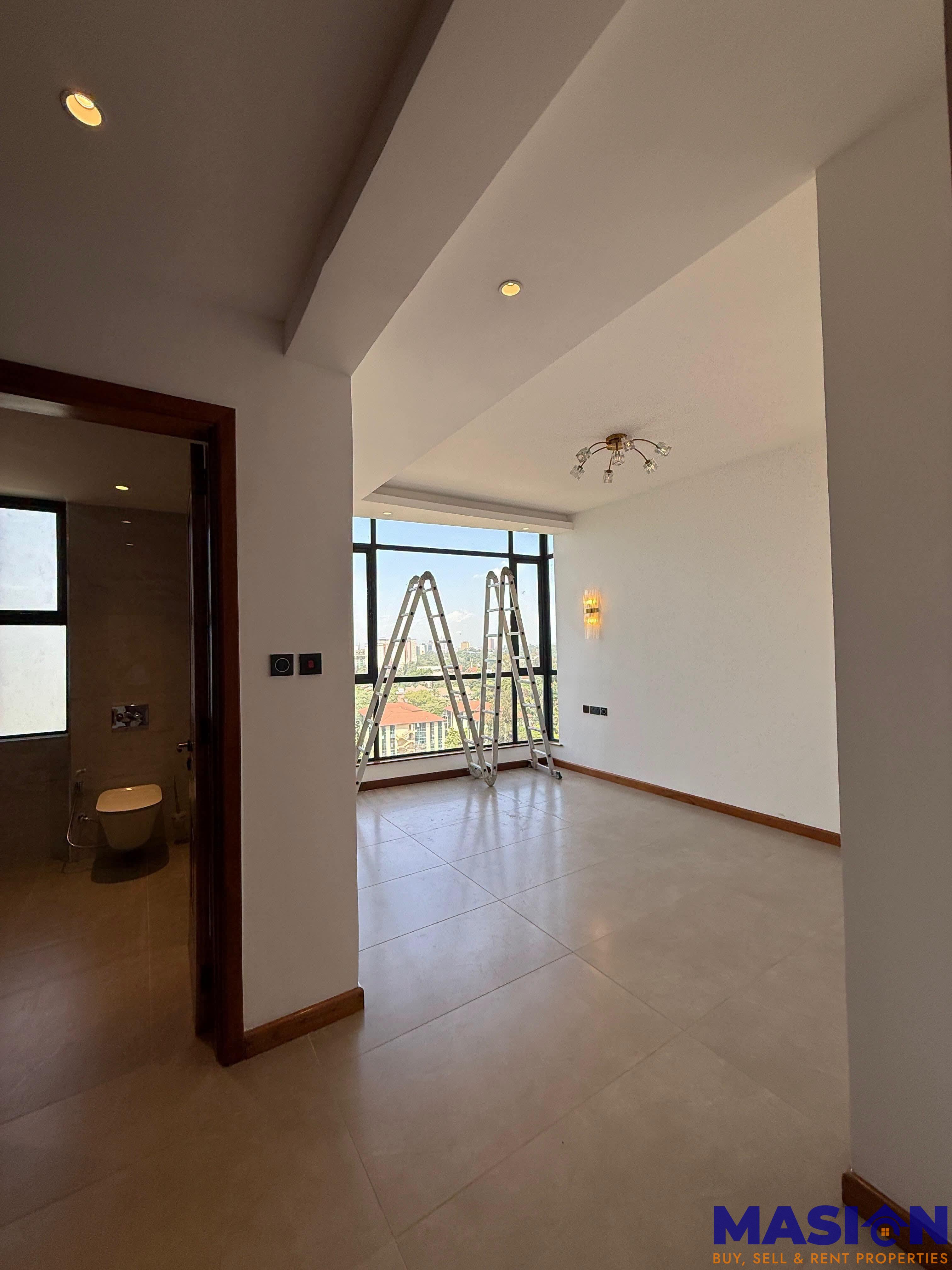 EXECUTIVE 3 & 4-BEDROOM APARTMENTS + DSQ