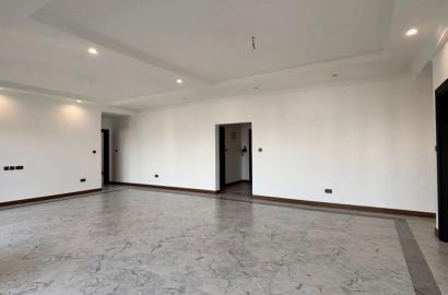 NEWLY BUILT 3-BEDROOM APARTMENT + SQ