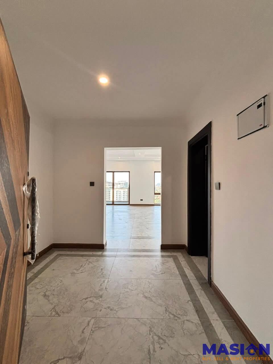 NEWLY BUILT 3-BEDROOM APARTMENT + SQ