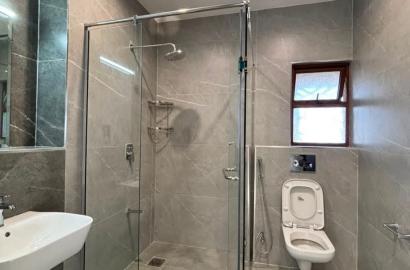 NEWLY BUILT 3-BEDROOM APARTMENT + SQ
