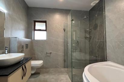NEWLY BUILT 3-BEDROOM APARTMENT + SQ