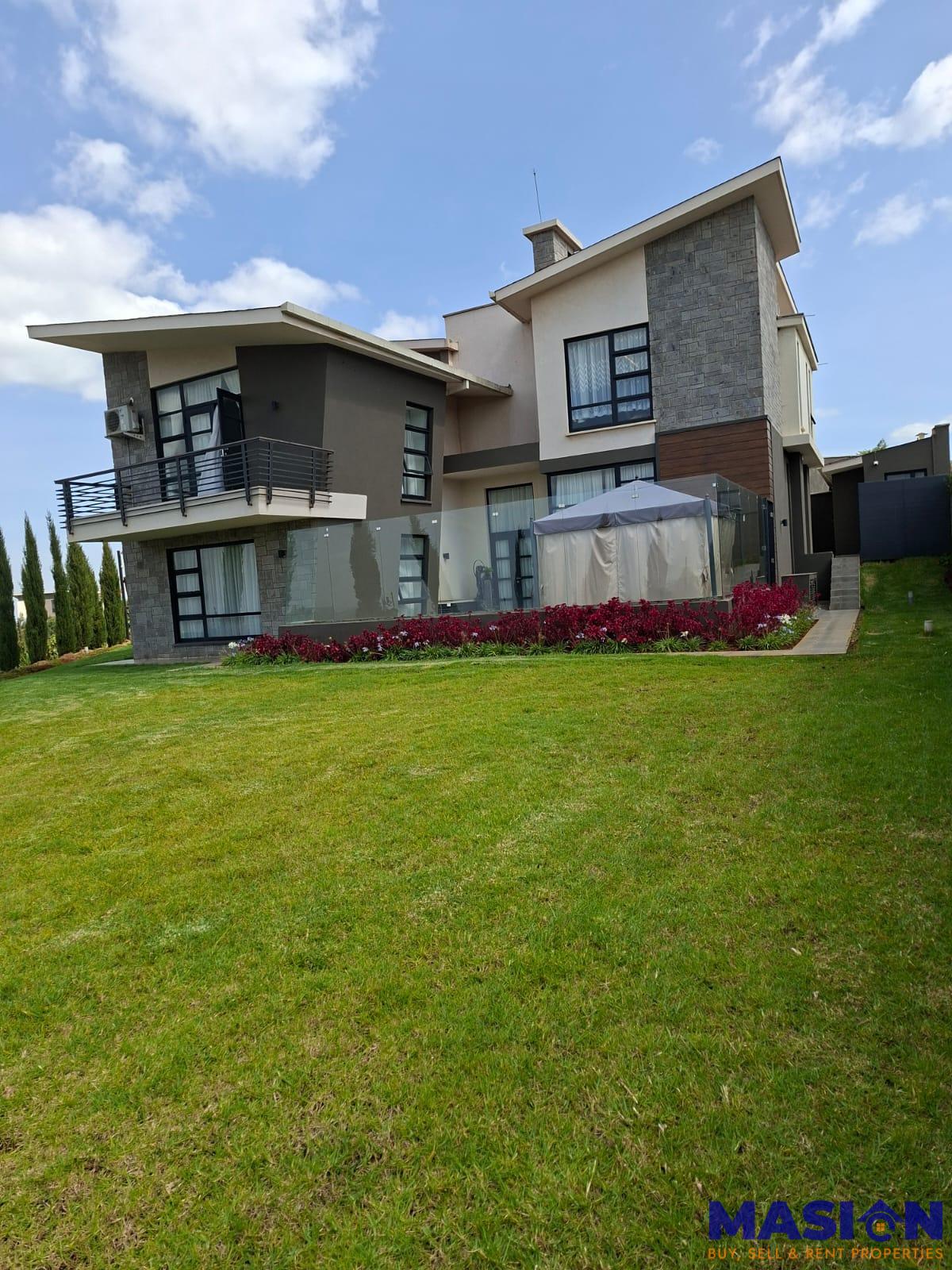 ELEGANT 4 -BEDROOM TOWNHOUSE - TILISI LIMURU.
