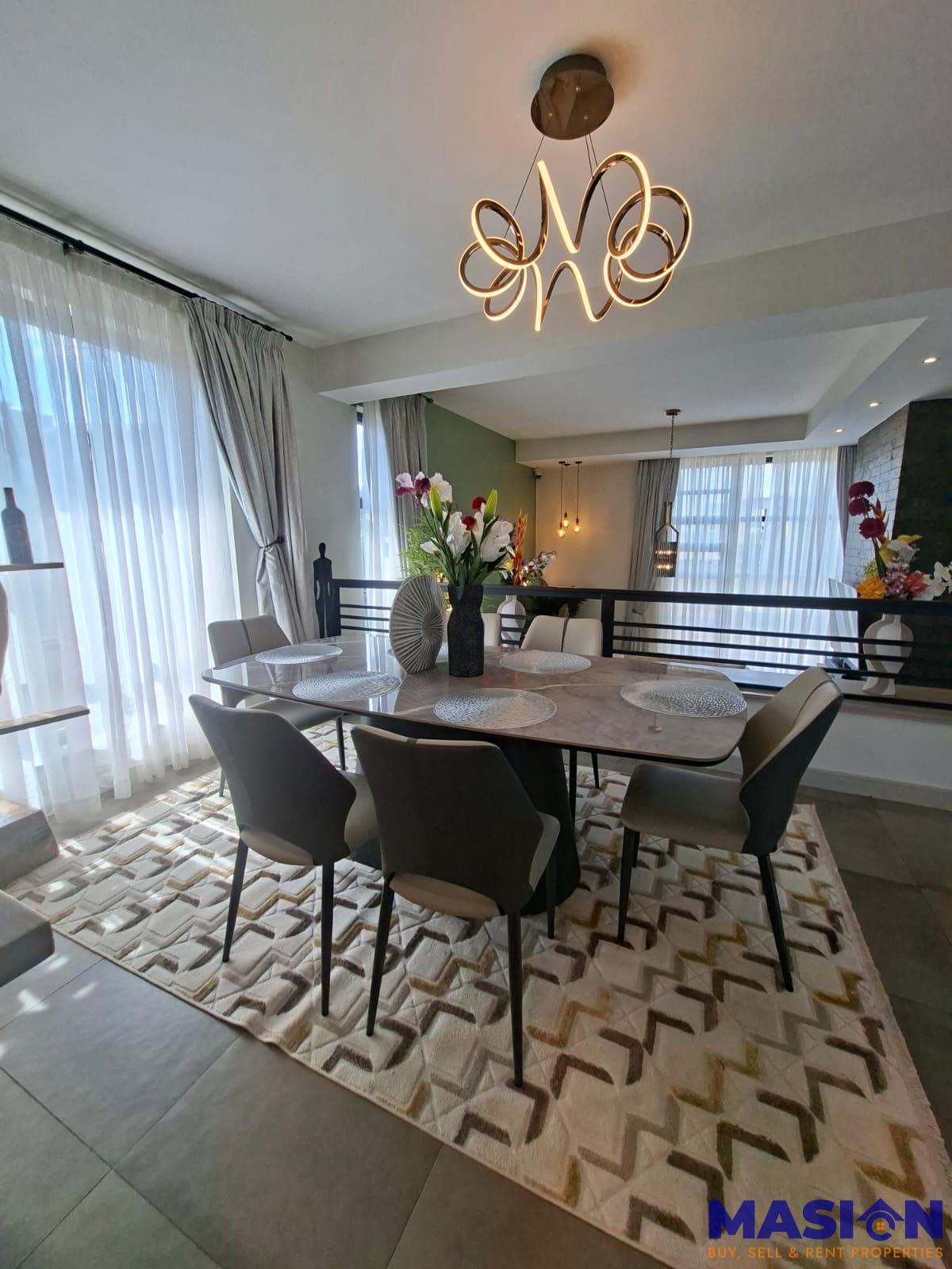 ELEGANT 4 -BEDROOM TOWNHOUSE - TILISI LIMURU.
