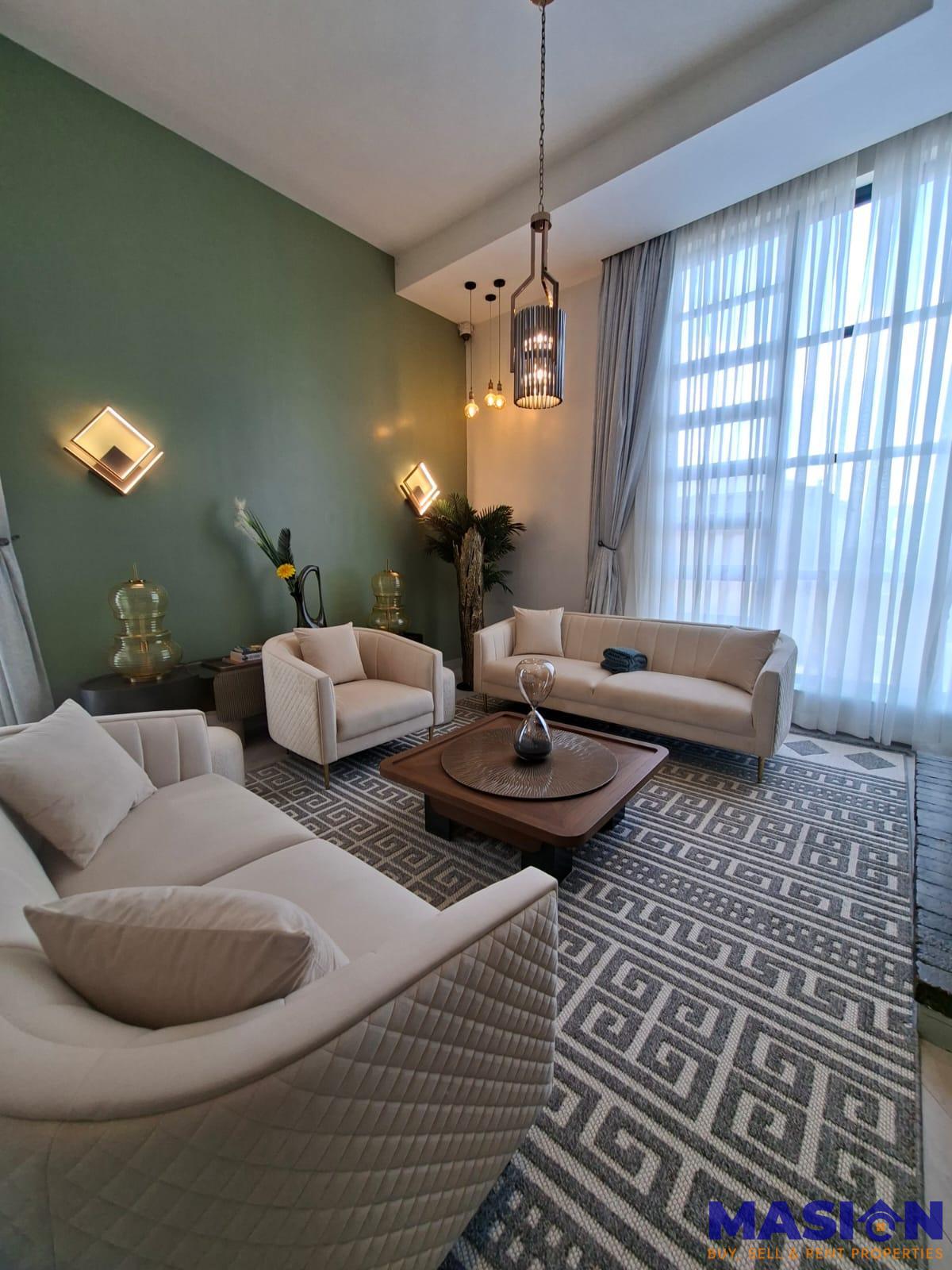 ELEGANT 4 -BEDROOM TOWNHOUSE - TILISI LIMURU.
