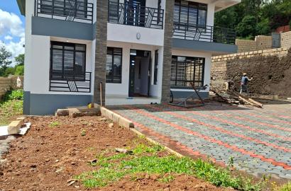 SPACIOUS 4 BEDROOM+ DSQ