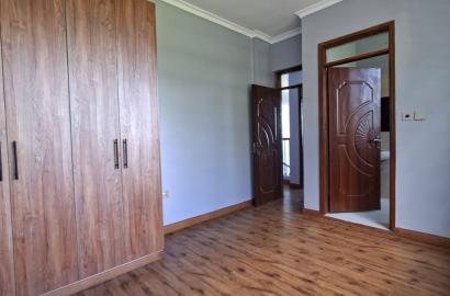 SPACIOUS 4 BEDROOM+ DSQ