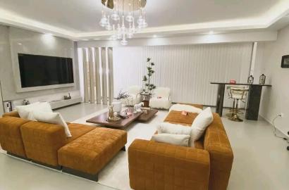Luxurious 5-Bedroom Apartment