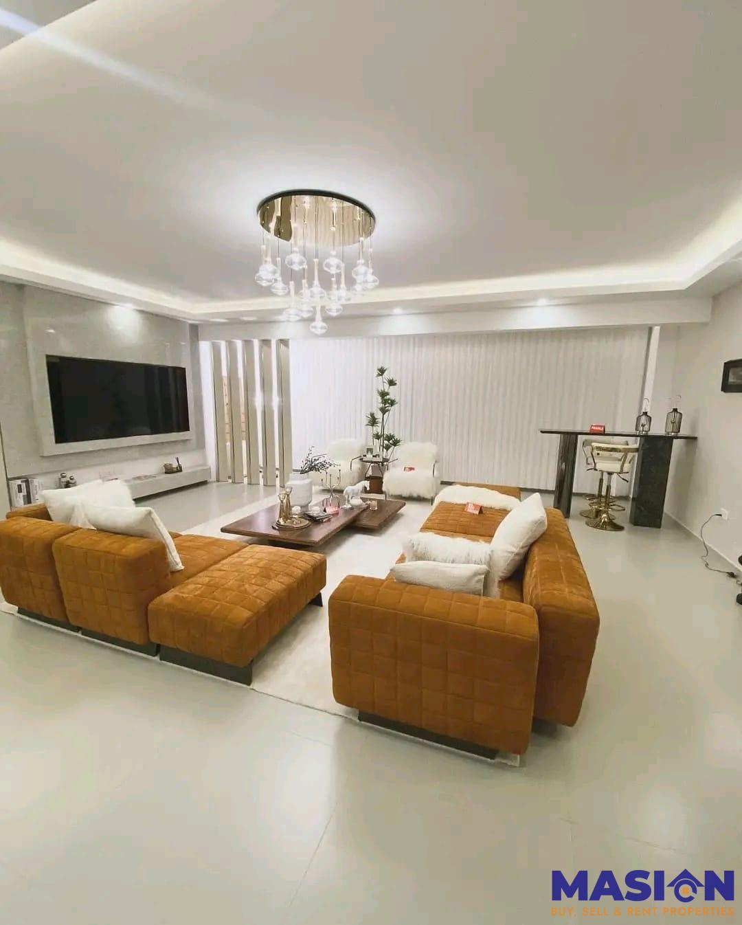 Luxurious 5-Bedroom Apartment