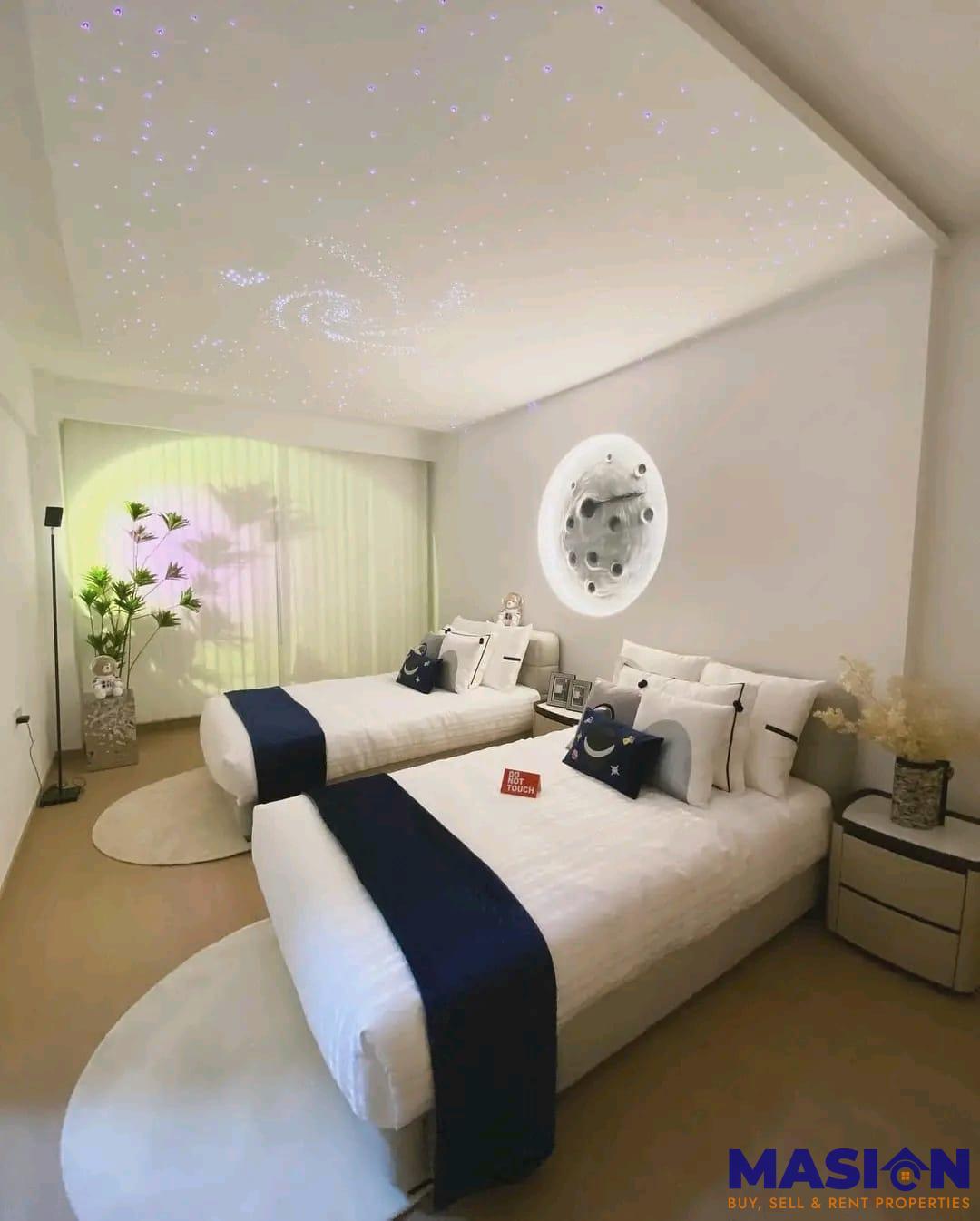 Luxurious 5-Bedroom Apartment