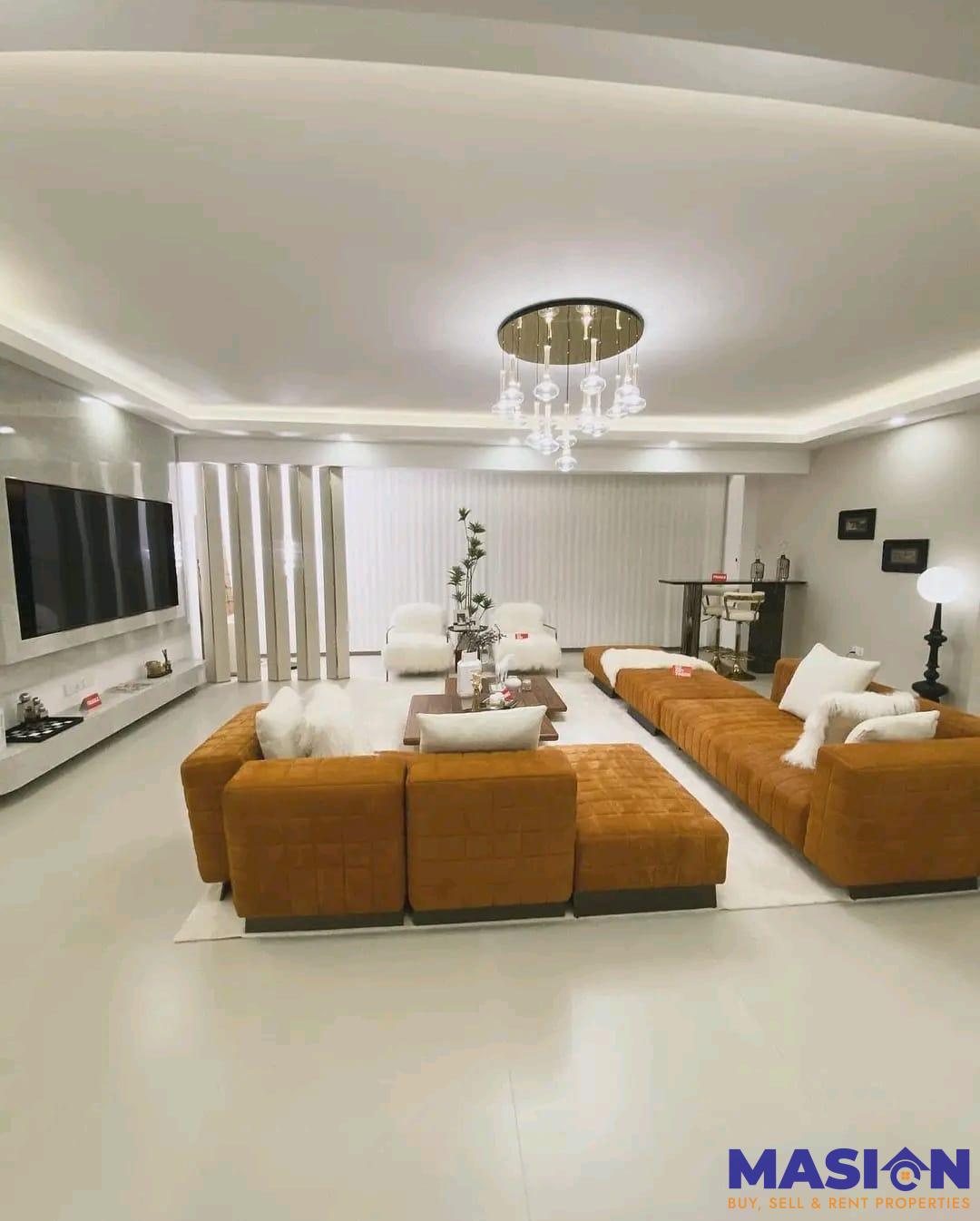 Luxurious 5-Bedroom Apartment