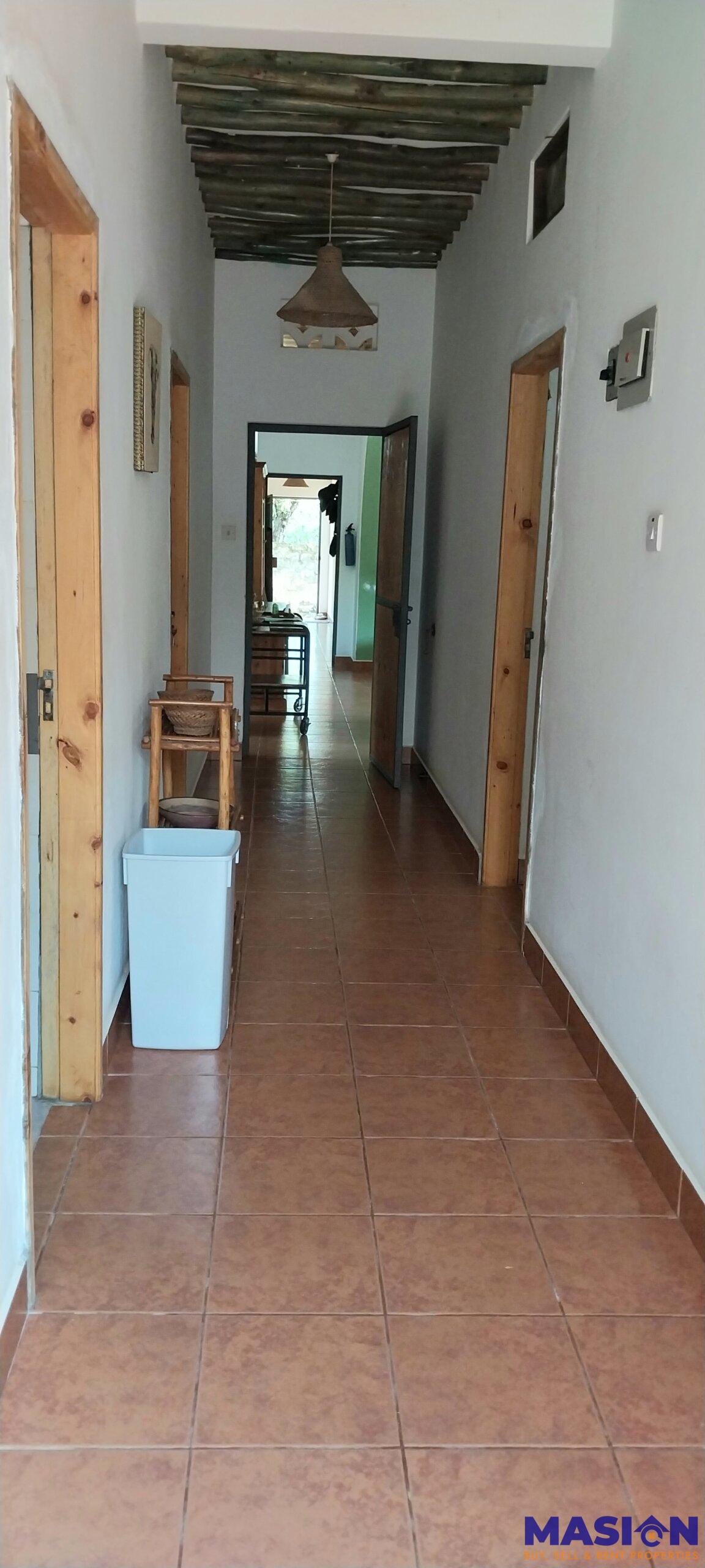 Charming 4-Bedroom Home with Cottage, Pool & Beach Access