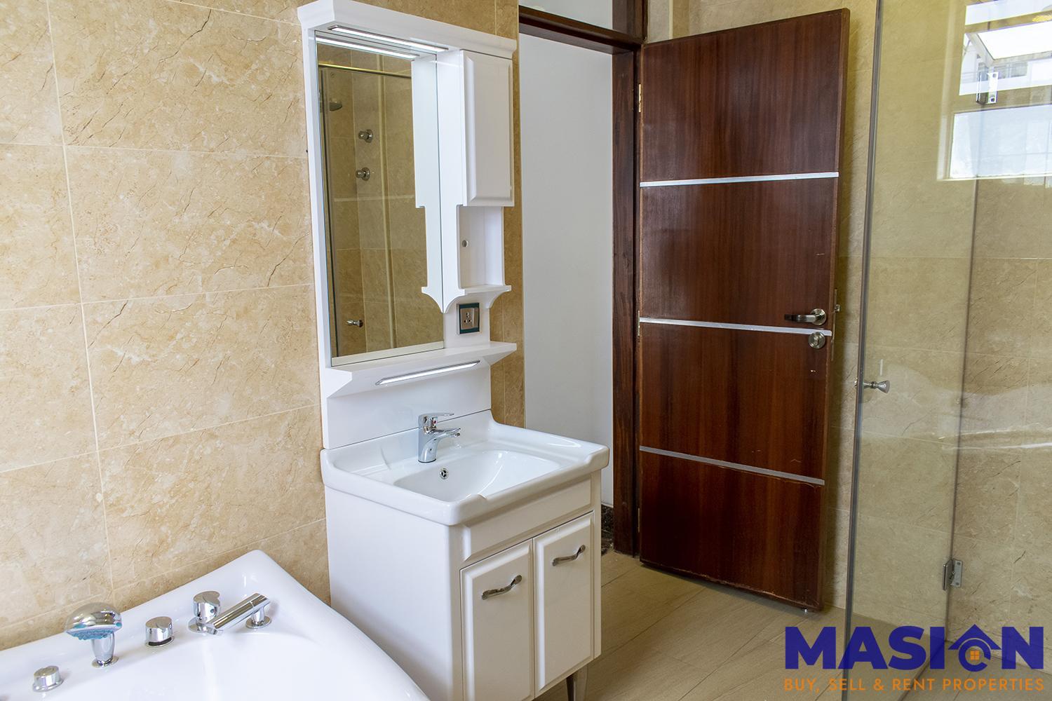 Luxury 3, 4 & 5 Bedroom Apartments