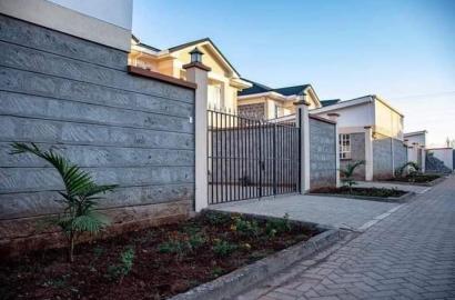 Elegant 4-Bedroom House with DSQ