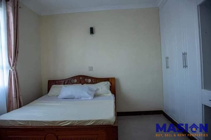 Elegant 4-Bedroom House with DSQ