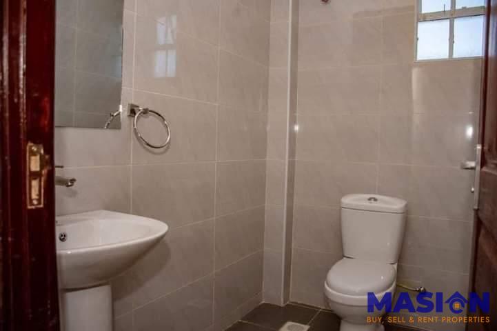 Elegant 4-Bedroom House with DSQ