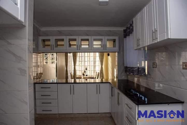 Elegant 4-Bedroom House with DSQ